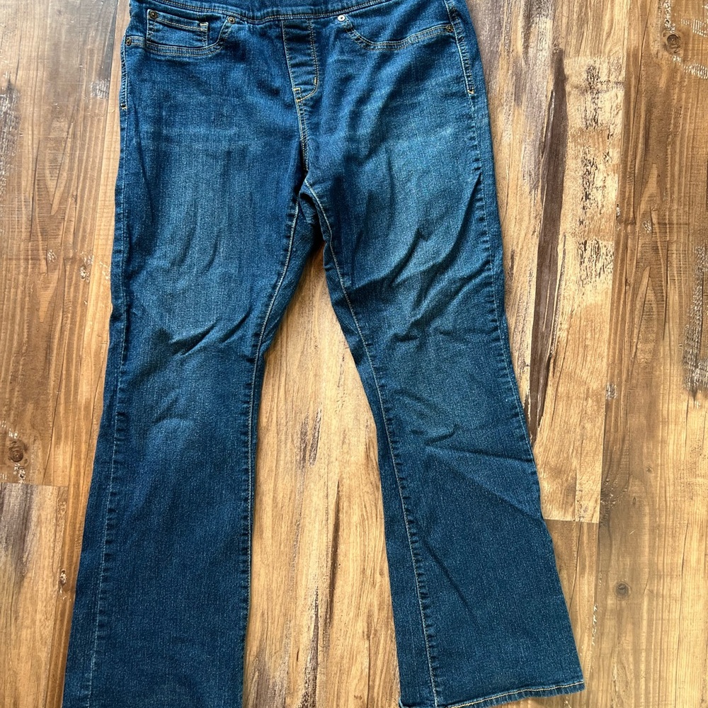 Levi's Women's Dark Indigo Boot Cut Jeans